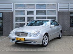 Mercedes-Benz E-klasse - 240 Avantgarde / Xenon / Navigatie / Trekhaak / N.A.P