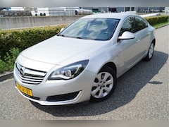 Opel Insignia - 1.6 T Cosmo | Clima | Xenon | PDC | Trekhaak