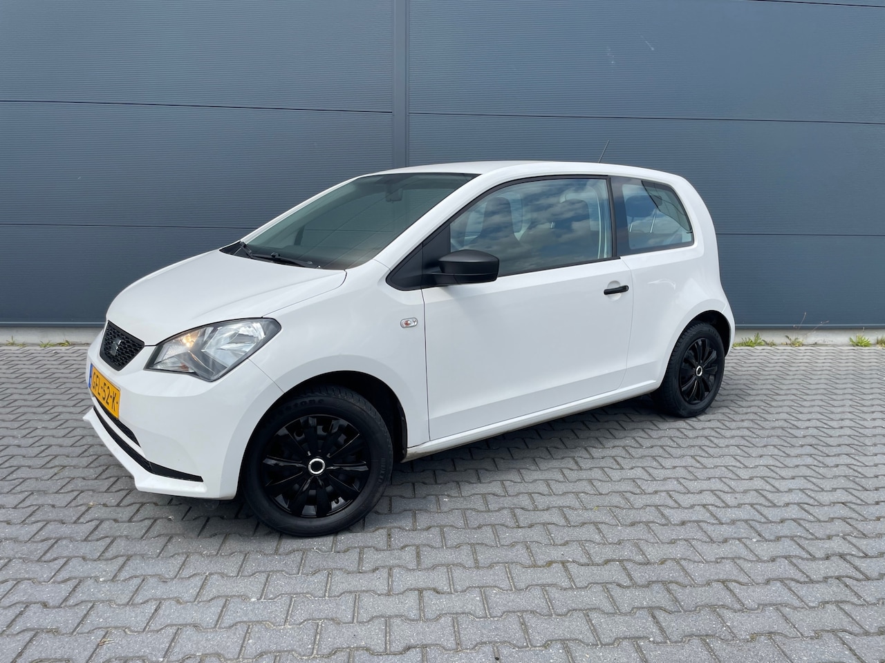 Seat Mii - 1.0 bouwjaar 2014 met airco ( nw apk ) - AutoWereld.nl