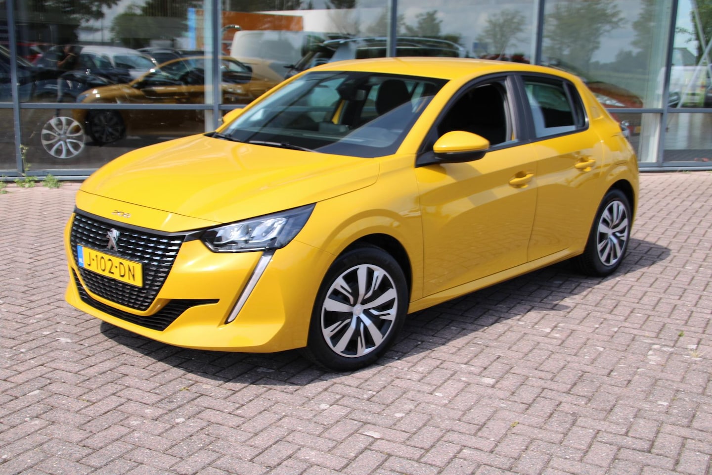 Peugeot 208 - 1.2 PureTech Blue Lease Active 1.2 PureTech Blue Lease Active - AutoWereld.nl