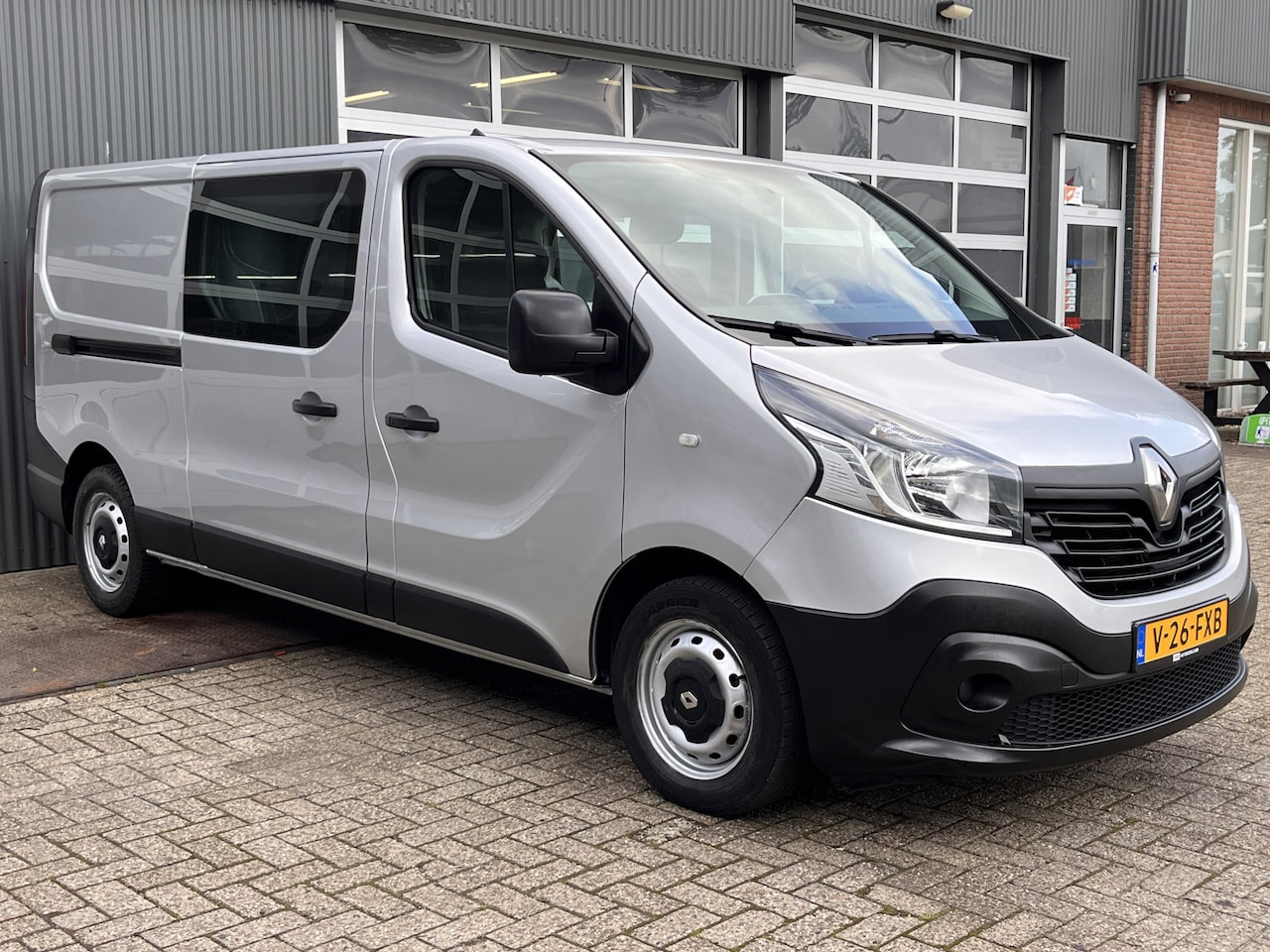 Renault Trafic - 1.6 dCi L2H1 DC Marge Btw /Bpm vrij Airco Cruise controle Navigatie Dubbele cabine 1e eige - AutoWereld.nl