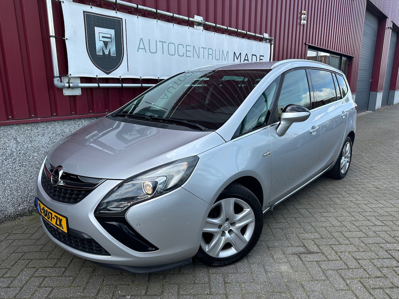 Opel Zafira Tourer - 1.4 Cosmo 7p. // 119DKM // PDC // Airco - AutoWereld.nl