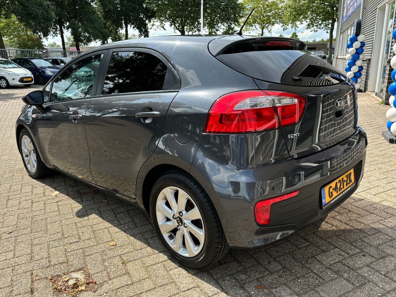 Kia Rio - 1.4 CVVT ExecutiveLine | 109pk. Climate control. Stoelverw. Etc.