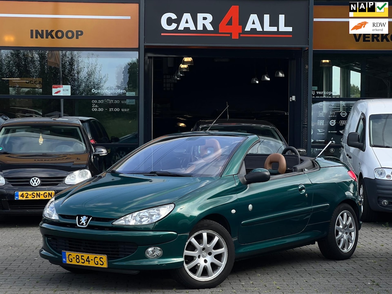 Peugeot 206 CC - 1.6-16V Roland Garros CLIMA/ELEKRAMEN/LEDER/TREKHAAK - AutoWereld.nl