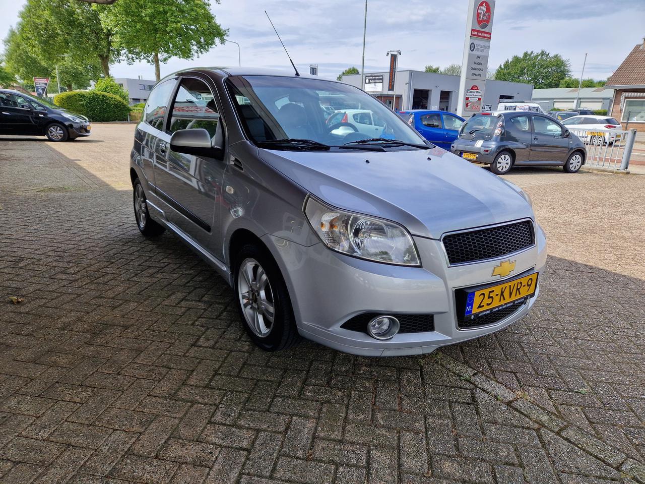 Chevrolet Aveo - 1.2 16V LS B-CLEVER | AIRCO - AutoWereld.nl