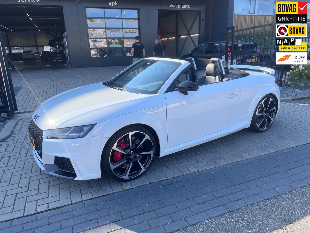 Audi TT Roadster - 2.5 TFSI TTRS quattro 2.5 TFSI TT RS quattro - AutoWereld.nl