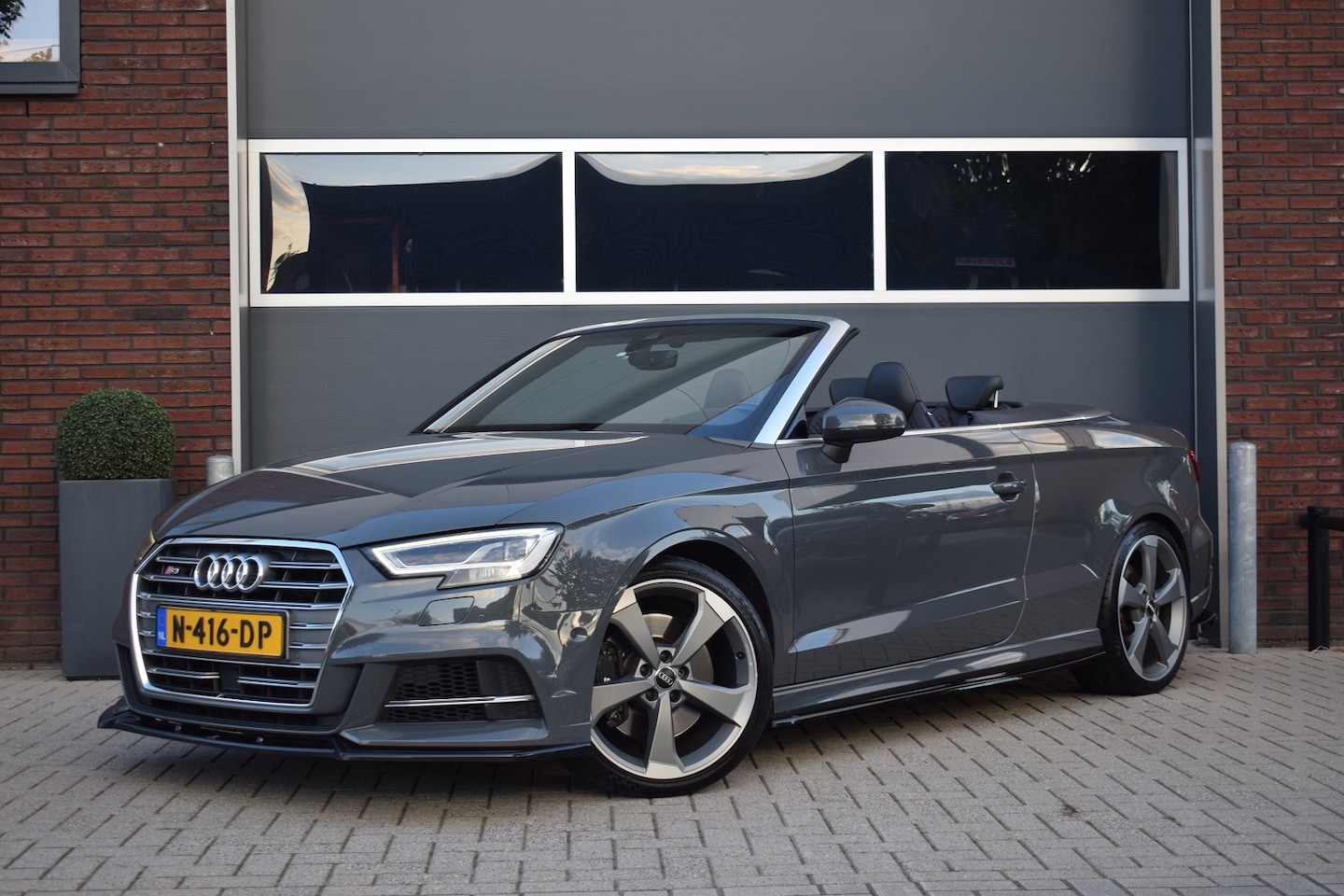 Audi S3 - Cabriolet 2.0 TFSI 310pk Quattro - RS stoelen - Maxton design - - AutoWereld.nl