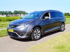 Chrysler Pacifica - HYBRID LTD. Pano Navi