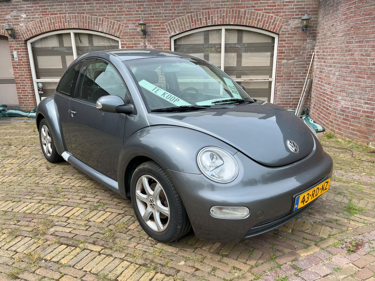 Volkswagen New Beetle - 1.9 TDI Highline Airco/Elekr. ramen/Lmvelg - AutoWereld.nl