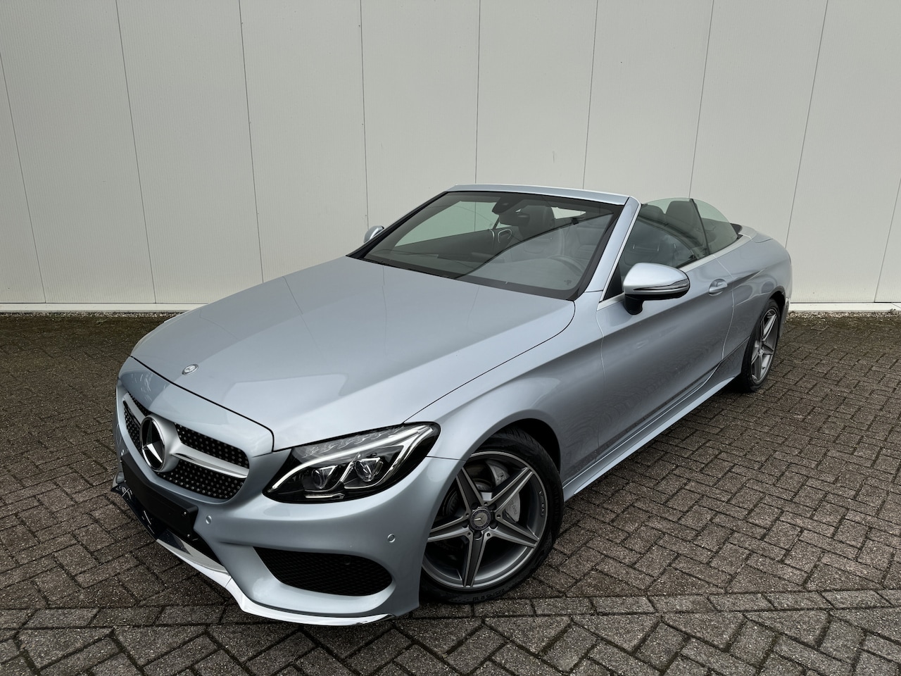 Mercedes-Benz C-klasse Cabrio - 180 AMG Automaat - AutoWereld.nl