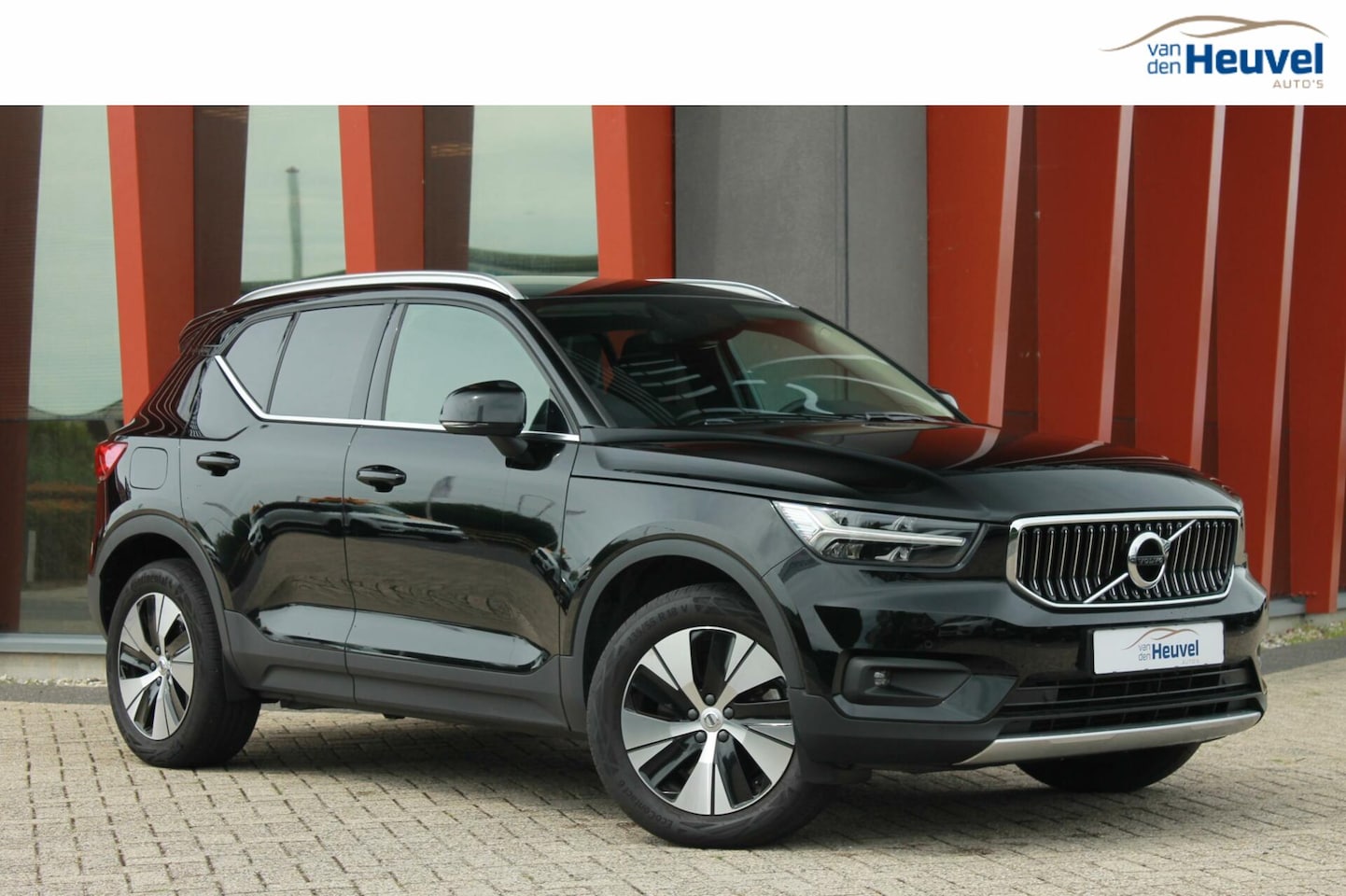 Volvo XC40 - T4 Recharge Inscription | Parkeercamera | Stoelverwarming | Harman Kardon | Memory Stoelen - AutoWereld.nl