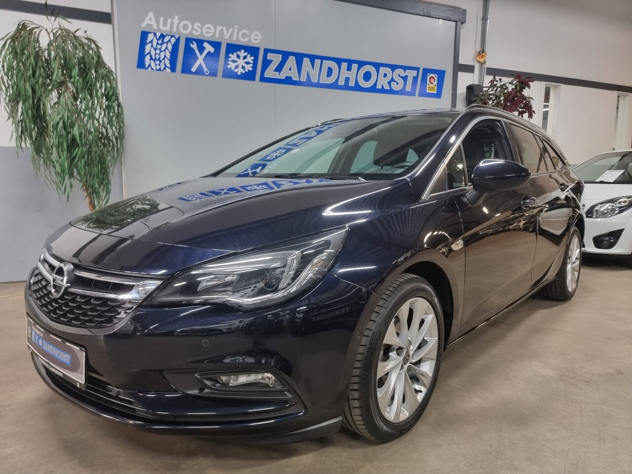 Opel Astra Sports Tourer - 1.4 Turbo Innovation - AutoWereld.nl