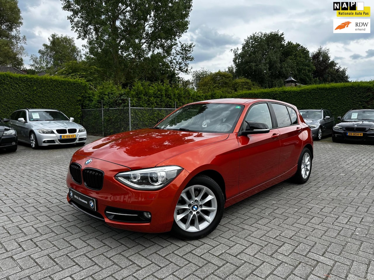 BMW 1-serie - 116i Executive Sport|Nwe Ketting + Klepseals|Navi|Xenon|Automaat|Nette staat.. - AutoWereld.nl