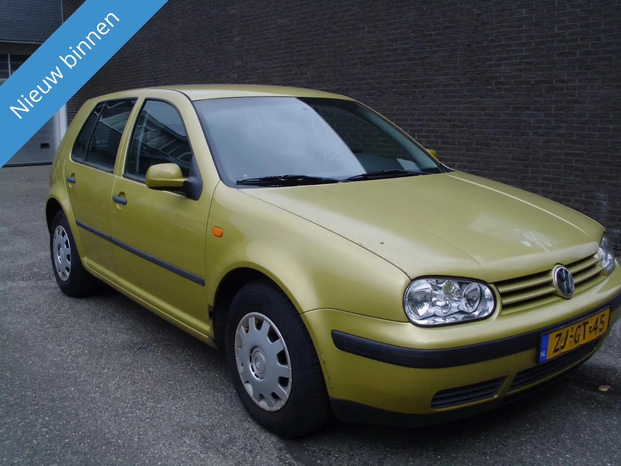 Volkswagen Golf - 1.6 AUTOMAAT 5 DEURS - AutoWereld.nl