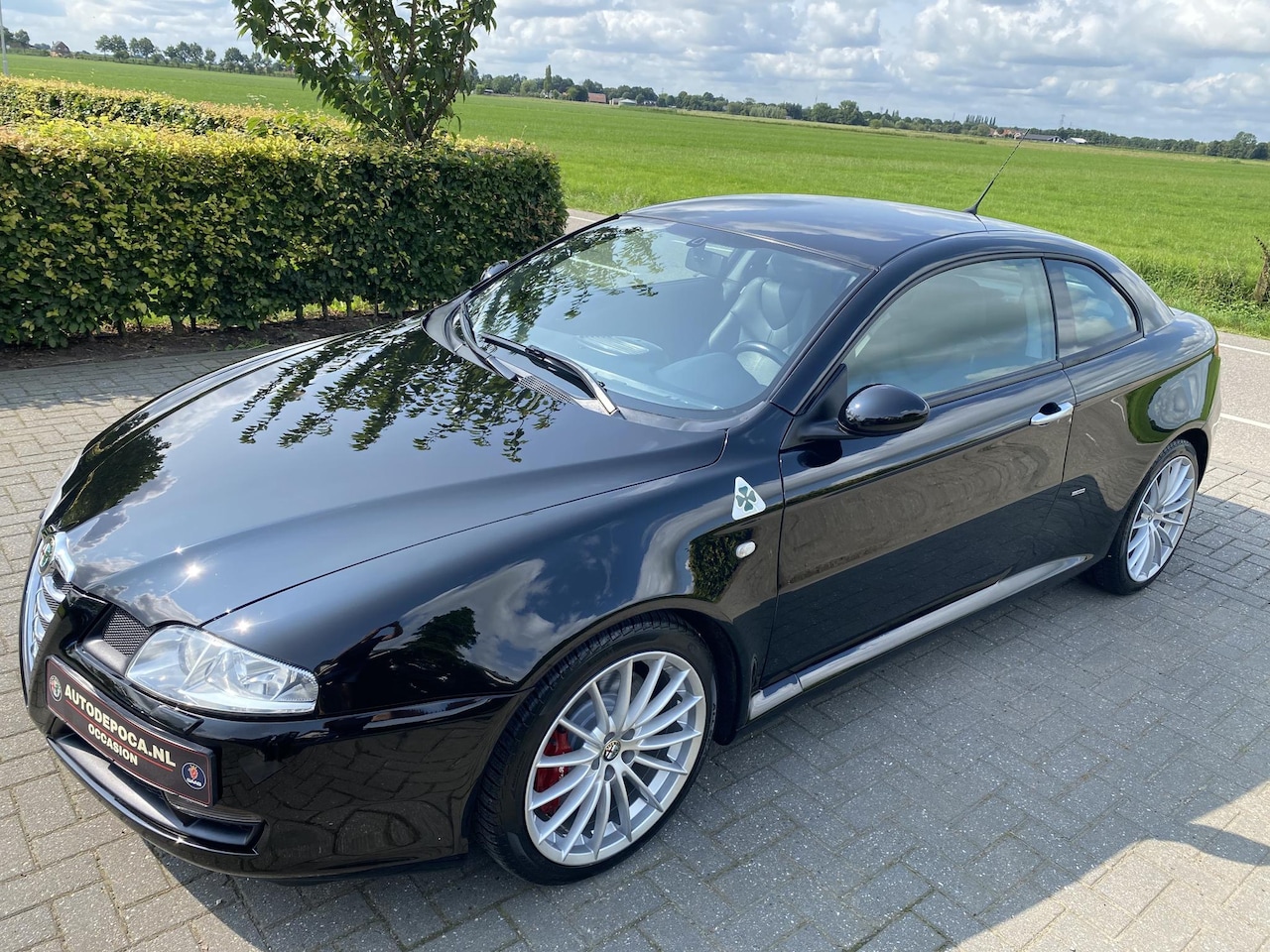 Alfa Romeo GT - 3.2 V6 Distinctive 83.122 KM!! 601 zwart, zwart leer, Toora velgen! - AutoWereld.nl