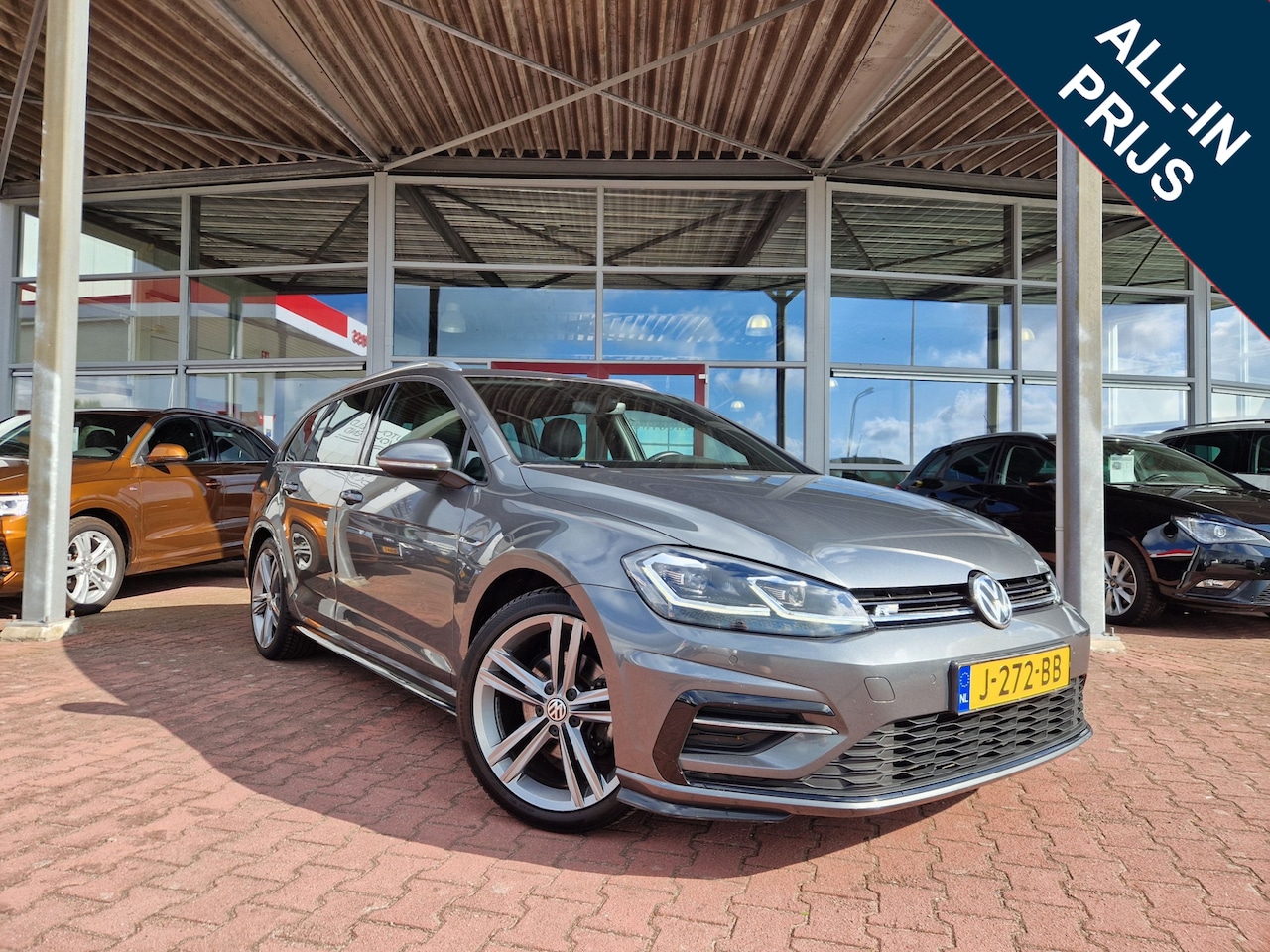 Volkswagen Golf Variant - 1.5 TSI Highline Business R 12 MND BOVAG GAR | LEDER | 2X R-LINE | CAMERA | AFN. TREKHAAK - AutoWereld.nl