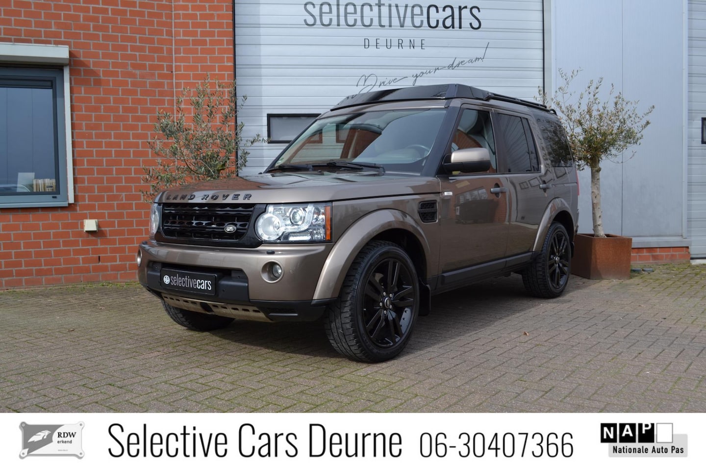 Land Rover Discovery - 3.0 SDV6 HSE 3.0 SDV6 HSE, Marge, 3500KG, !!MOTORSCHADE!!Grijs kenteken, Luchtvering, 20''LM, Roofrack. - AutoWereld.nl