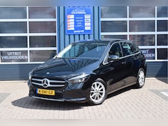 Mercedes-Benz B-klasse - 180d Premium Plus Half-zwart-leer Lichtmetalen-velgen