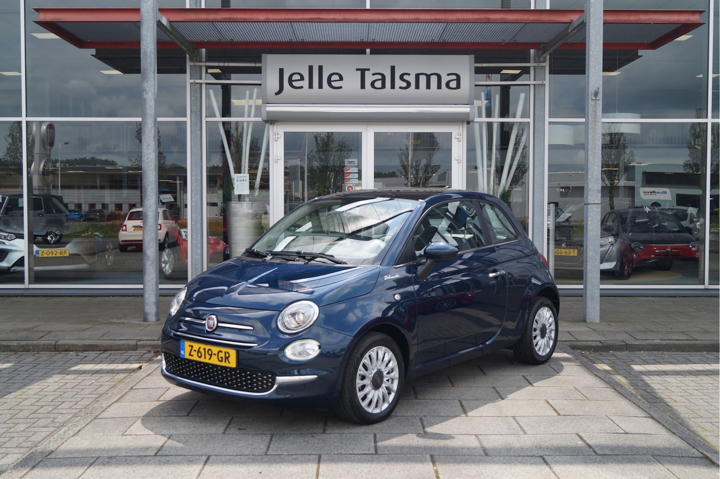 Fiat 500 - 1.0 Hybrid Dolcevita│15'' velgen│Cruise│Carplay│Parkeersensoren - AutoWereld.nl