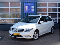 Mercedes-Benz B-klasse - 180 Ambition Trekhaak Navi Cruise-control