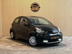 Toyota Aygo - 1.0 VVT-i Aspiration 3-DEURS, AIRCO, NAVI, BLUETHOOTH