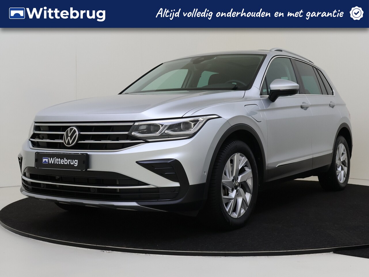 Volkswagen Tiguan - 1.4 TSI eHybrid Business Plus 245 pk Automaat | Panorama dak | Navigatie - AutoWereld.nl