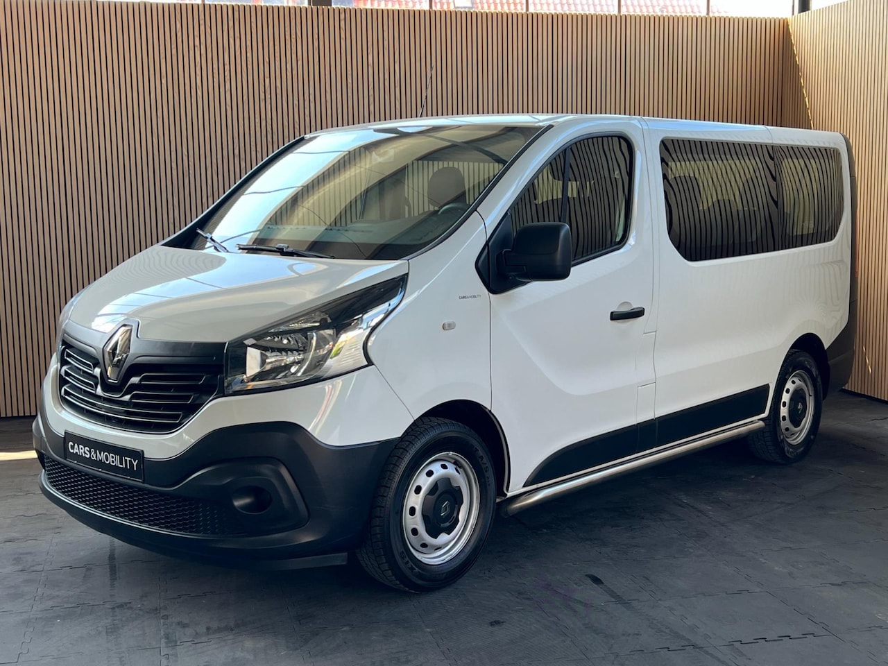 Renault Trafic Passenger - 1.6 dCi Life Energy L1H1 | Rijklaar |Excl. Btw & bpm vrij - AutoWereld.nl