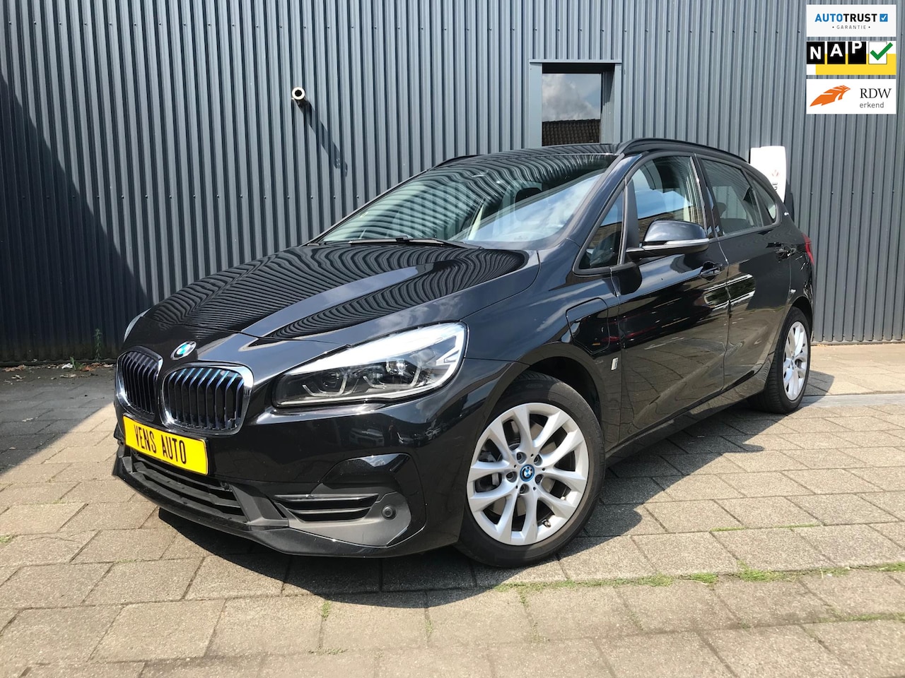 BMW 2-serie Active Tourer - 225xe 225xe, PLUG IN HYBRIDE, NAVI, LED - AutoWereld.nl