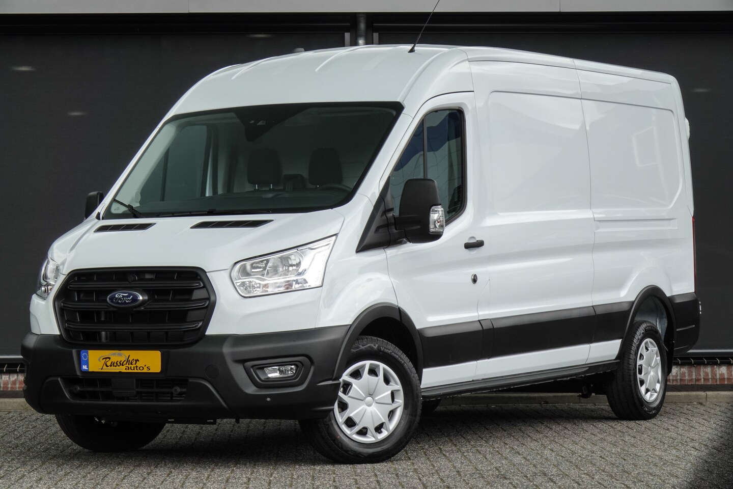 Ford Transit - L3H2 2.0Tdci 130PK | Trend 350 | Achteruitrijcamera | Frozen White - AutoWereld.nl