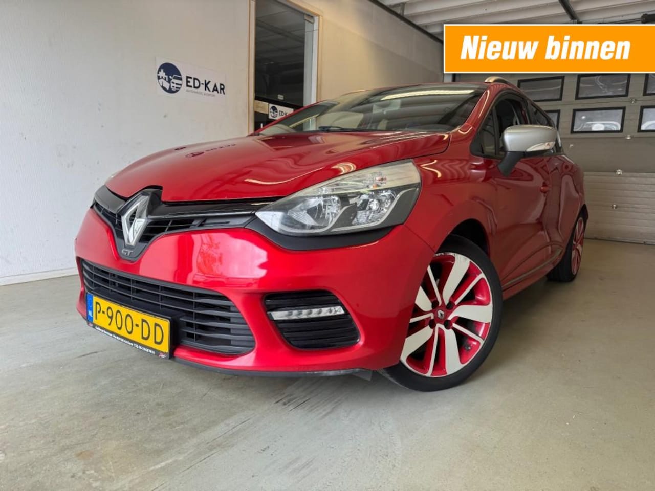 Renault Clio - 1.2 GT LINE AUT NAVI LMV 17 INCH KEYLESS EXPORT PRICE - AutoWereld.nl