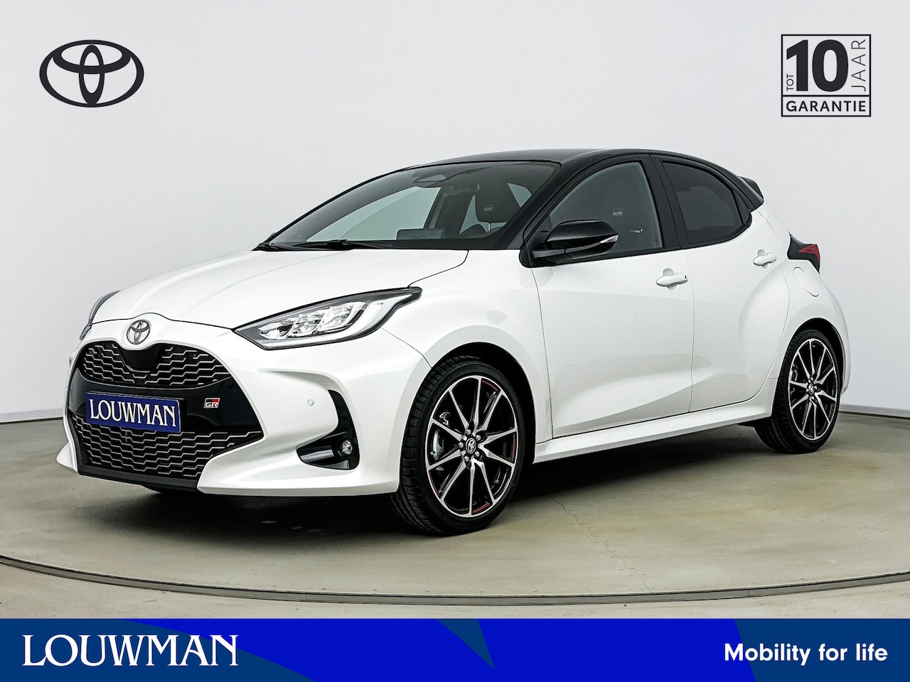 Toyota Yaris - 1.5 Hybrid 130 GR Sport | Premium pack | Stuur/Stoelverwarming | Dodehoekdetectie | JBL |* - AutoWereld.nl