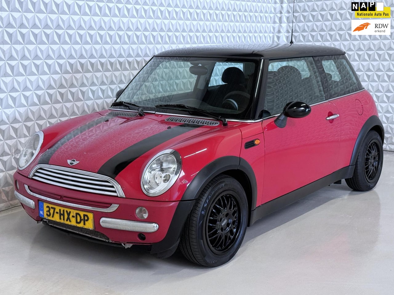 MINI Cooper - Mini 1.6 Pepper Airco / AANBIEDING (2002) - AutoWereld.nl