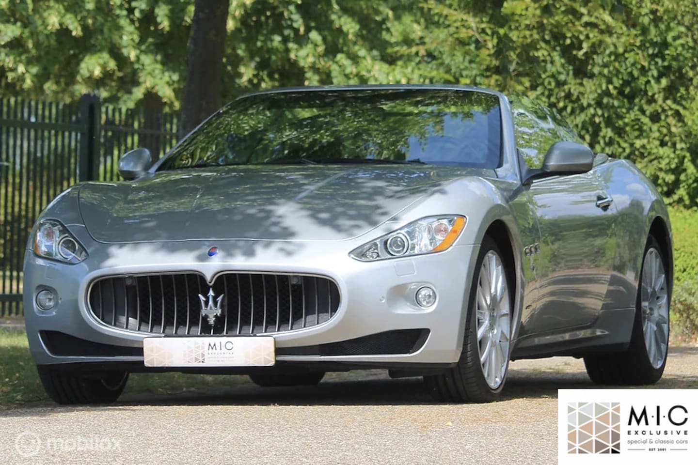 Maserati GranCabrio - 4.7 V8 | 52.283 km | Inruil welkom. - AutoWereld.nl