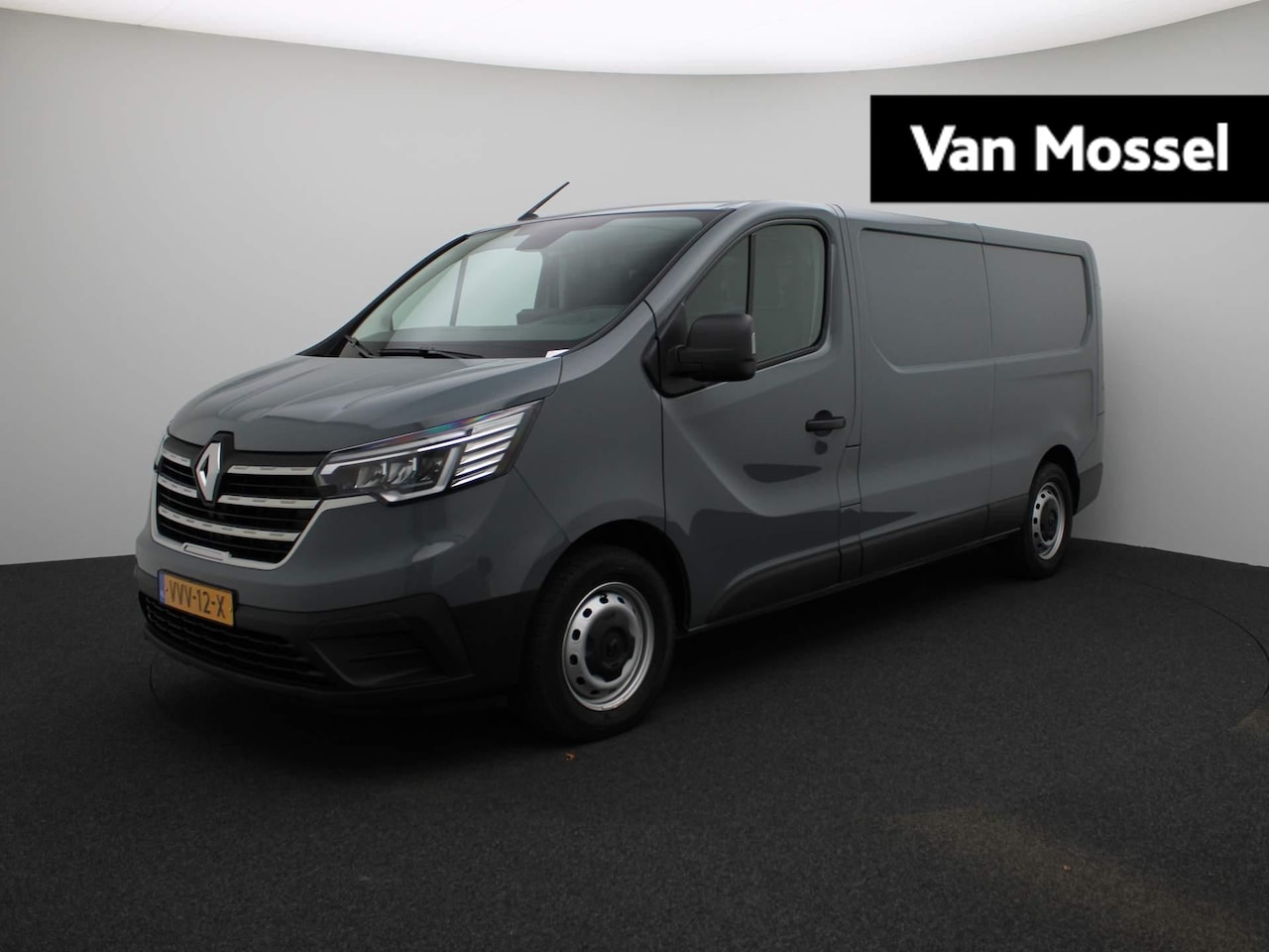 Renault Trafic - 2.0 dCi 110 T30 L2H1 Comfort | Lat-om-lat | Navigatie | Airco | Parkeersensoren Achter - AutoWereld.nl