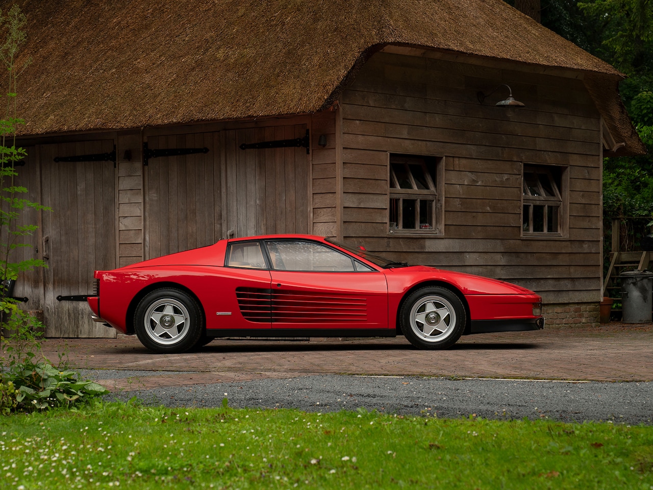 Ferrari Testarossa - Monospecchio | Low mileage! - AutoWereld.nl