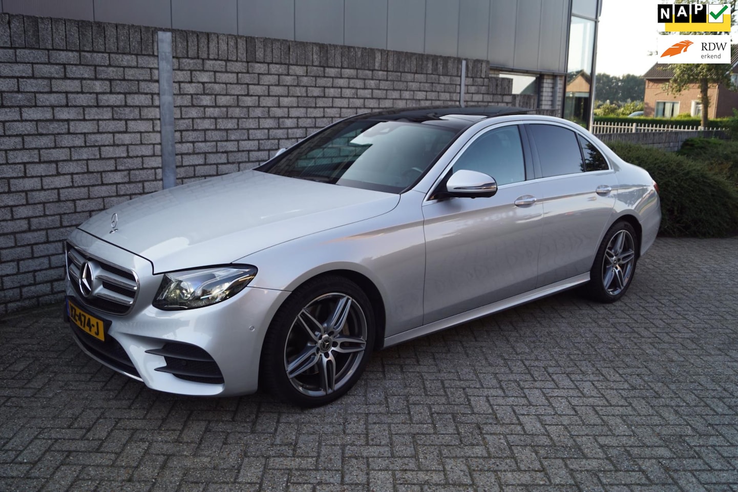 Mercedes-Benz E-klasse - 450 4Matic Premium Plus AMG Line Autom Luxe Leder Navi 360 Camera Panodak Head-Up Clima 2x - AutoWereld.nl