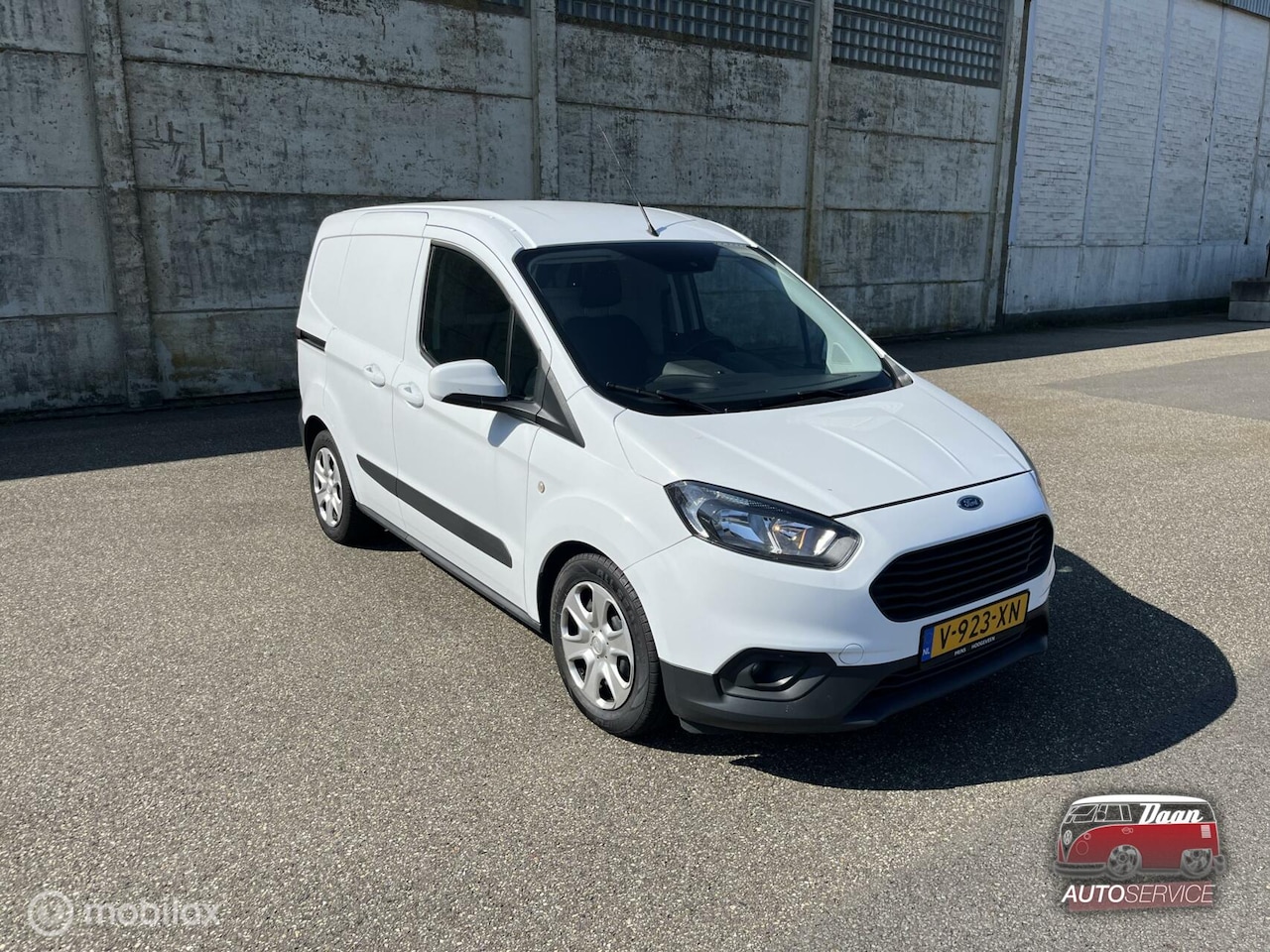 Ford Transit Courier - 1.5 TDCI Trend Navi Cruise PDC - AutoWereld.nl