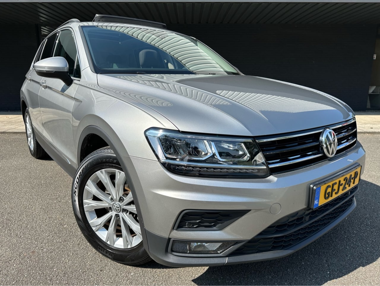 Volkswagen Tiguan - 1.4 TSI Comfortline 1.4 TSI Comfortline - AutoWereld.nl