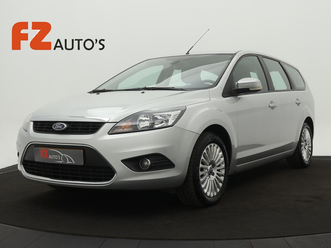 Ford Focus Wagon - 1.6 Titanium Airco|Trekhaak|Lm velgen|Cruise controle - AutoWereld.nl