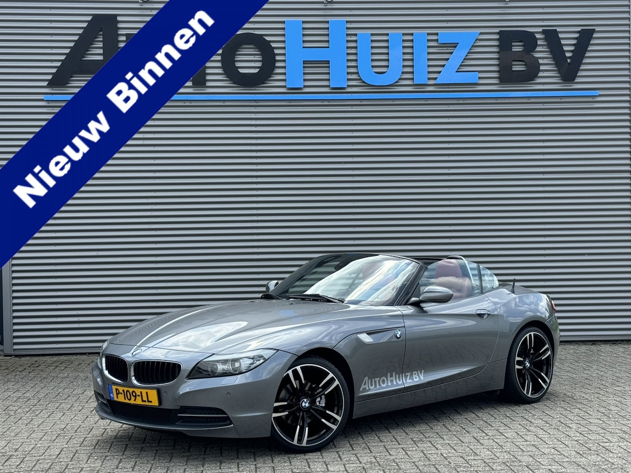 BMW Z4 Roadster - sDrive23i Executive Xenon Leer Navigatie PDC Stoelverwarming 6 cilinder 19 Inch - AutoWereld.nl