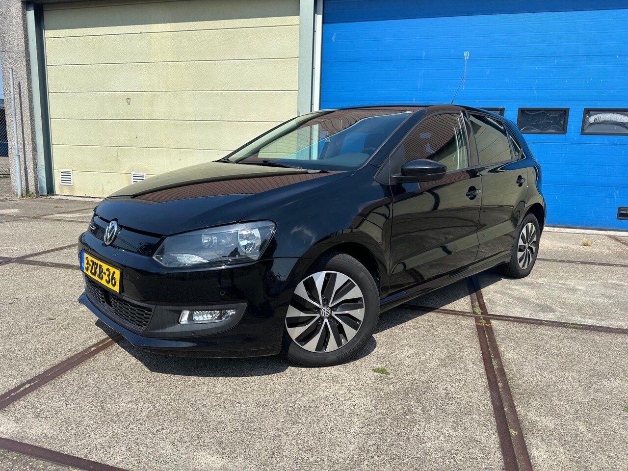 Volkswagen Polo - 1.4 TDI BlueMotion Airco! 5DRS! 220DKM NAP! 2015 - AutoWereld.nl