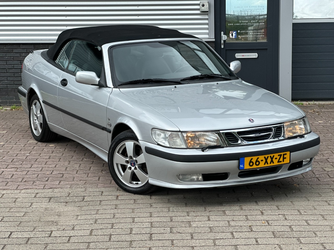 Saab 9-3 Cabrio - 9.3 YOUNGTIMER LAK IN NIEUWSTAAT - AutoWereld.nl