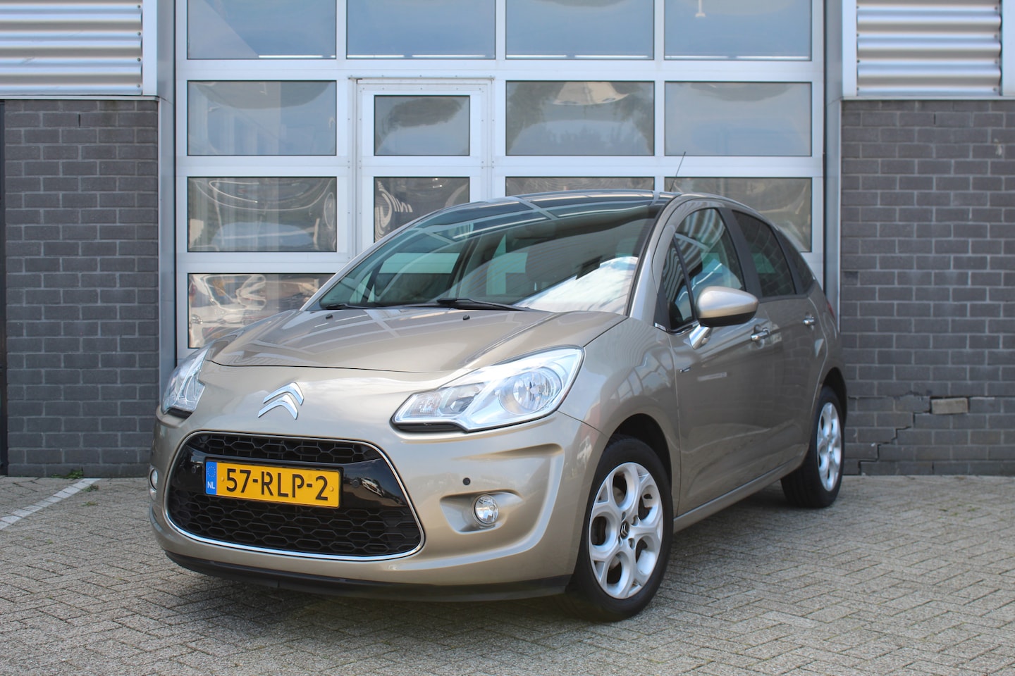 Citroën C3 - 1.6 VTi Exclusive / Navigatie / Cruise / LMV / N.A.P. - AutoWereld.nl