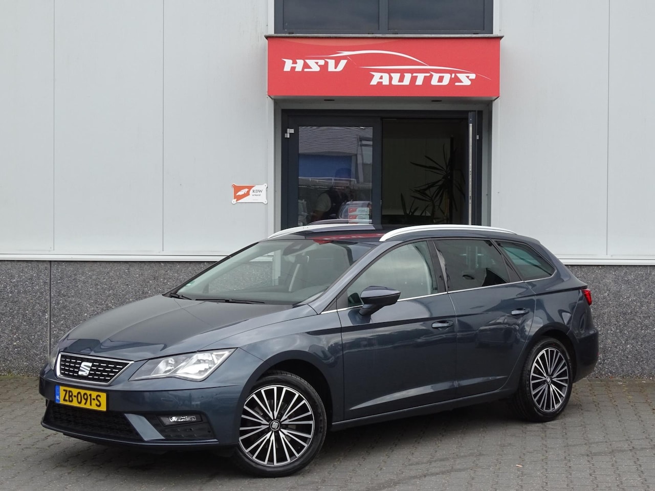 Seat Leon ST - 1.6 TDI Xcellence Business Intense 1.6 TDI Xcellence Business Intense (export prijs) - AutoWereld.nl