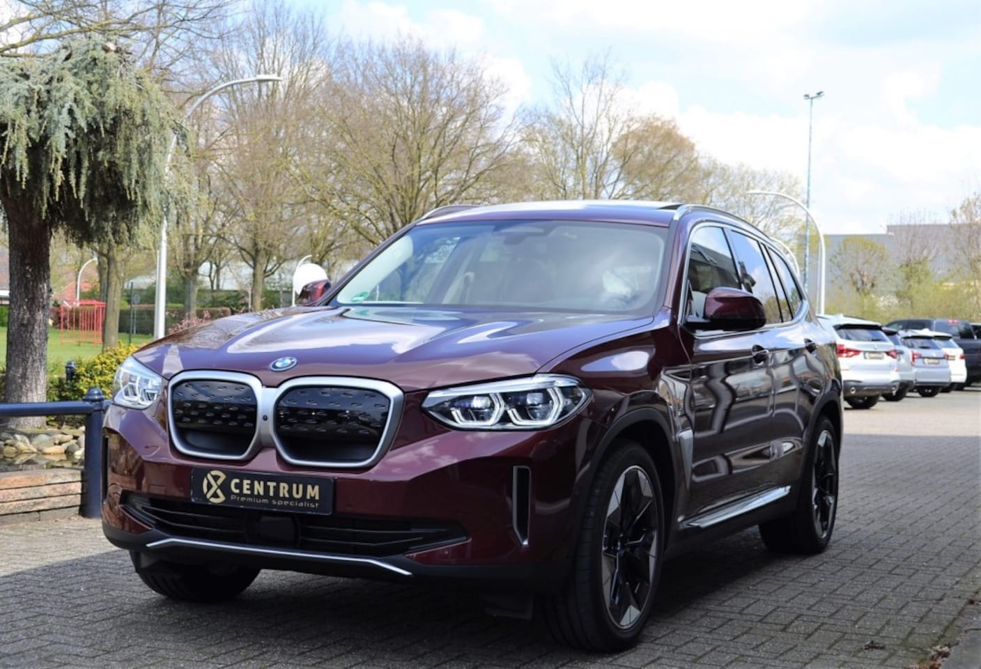 BMW iX3 - High Executive Panorama-Trekhaak-Full Options - AutoWereld.nl