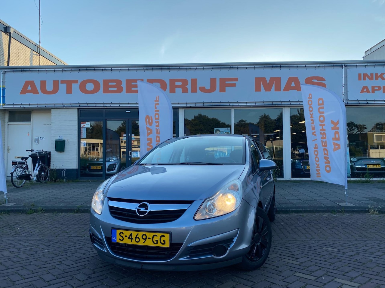 Opel Corsa - 1.2-16V Cosmo Airco - AutoWereld.nl