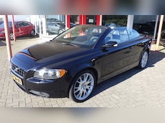 Volvo C70 - 2.4 140PK Momentum Xenon/Cruise-controle/Nieuwe APK