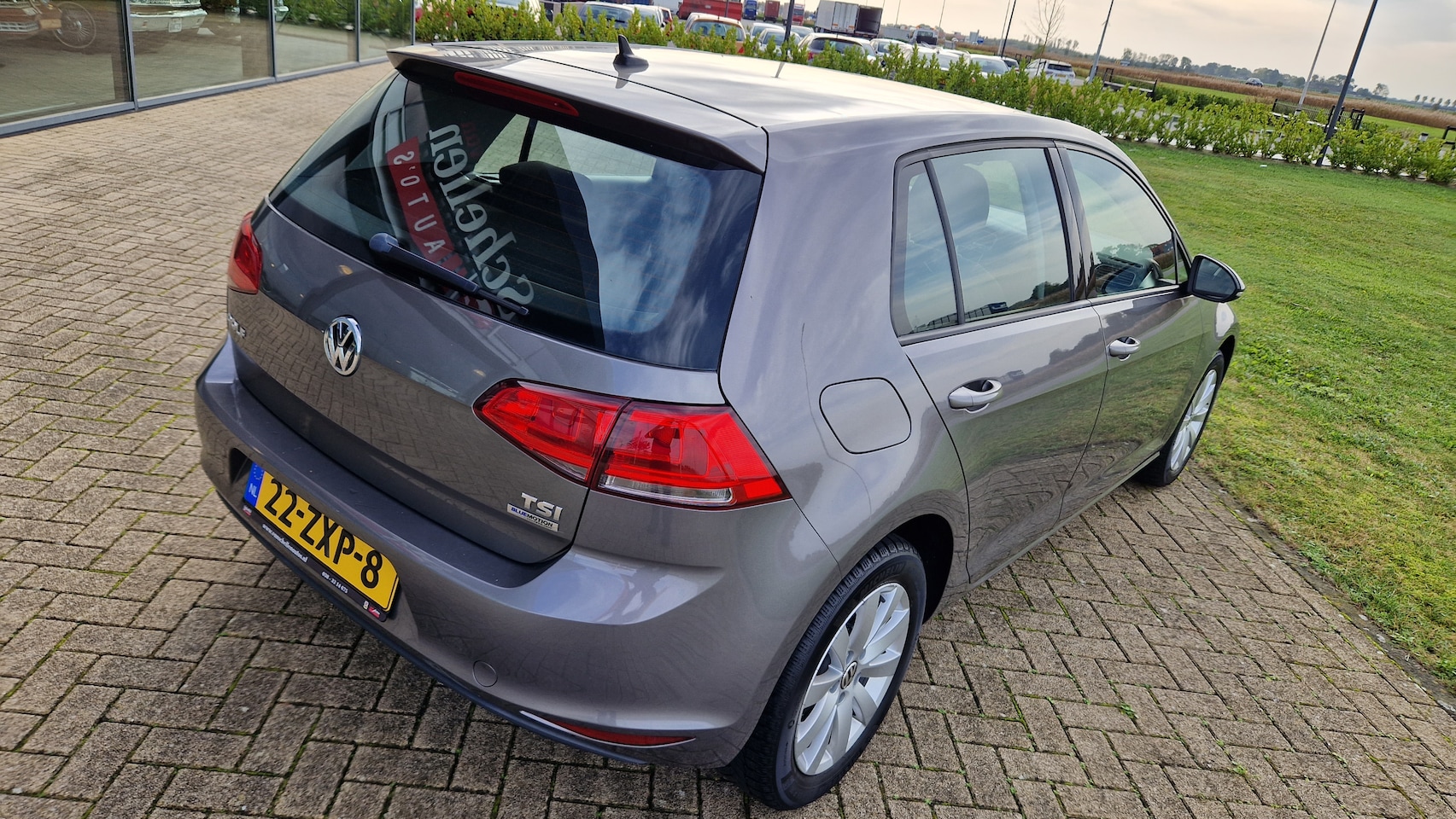 Volkswagen Golf - 1.2 TSI Trendline