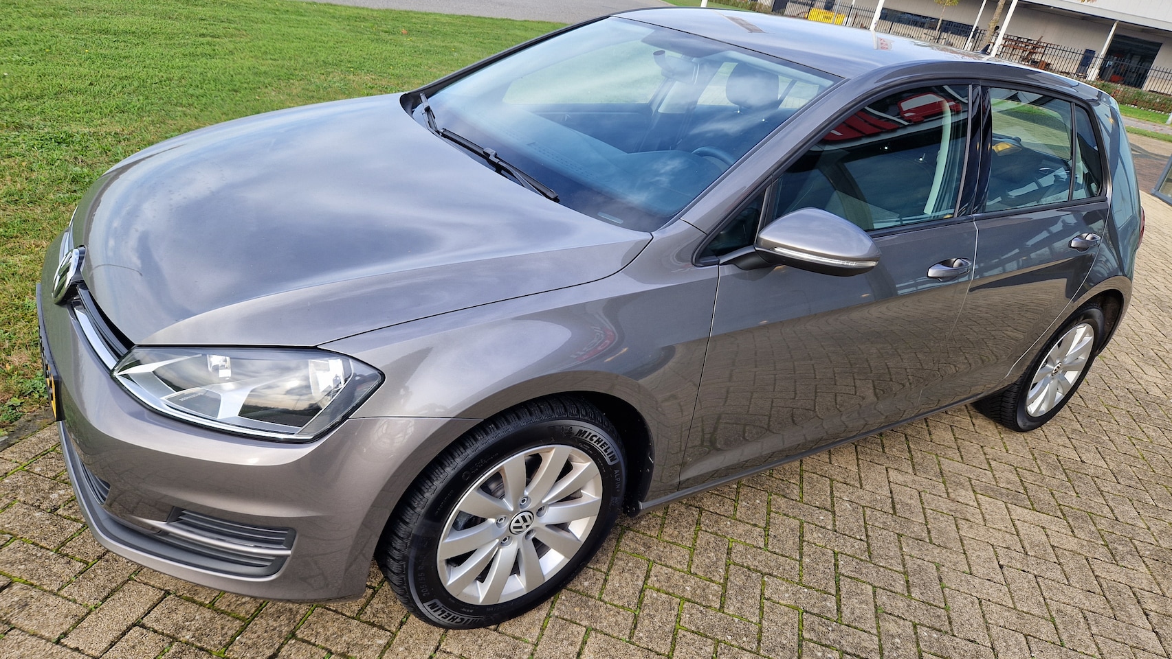 Volkswagen Golf - 1.2 TSI Trendline