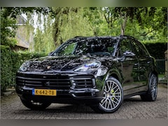 Porsche Cayenne - 3.0 E-Hybrid Massage Soft Close Matrix Stoelventilatie Vierwielbesturing